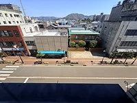上層階から見下ろす本町通りの街並み